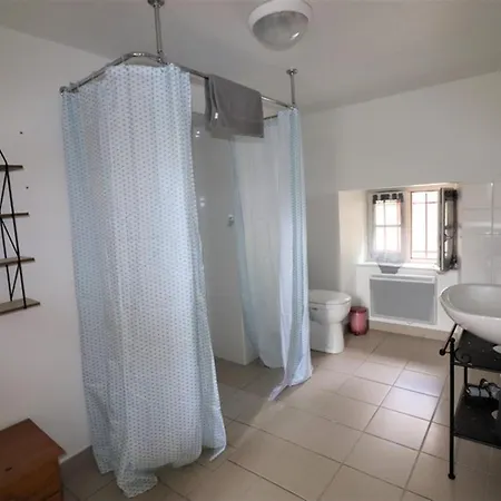 Maison De Charme Au Coeur Des Monts Du Cantal, Ideale Pour 12 Pers., Avec Jardin, Cheminee Et Loisirs Proches - Fr-1-742-96
